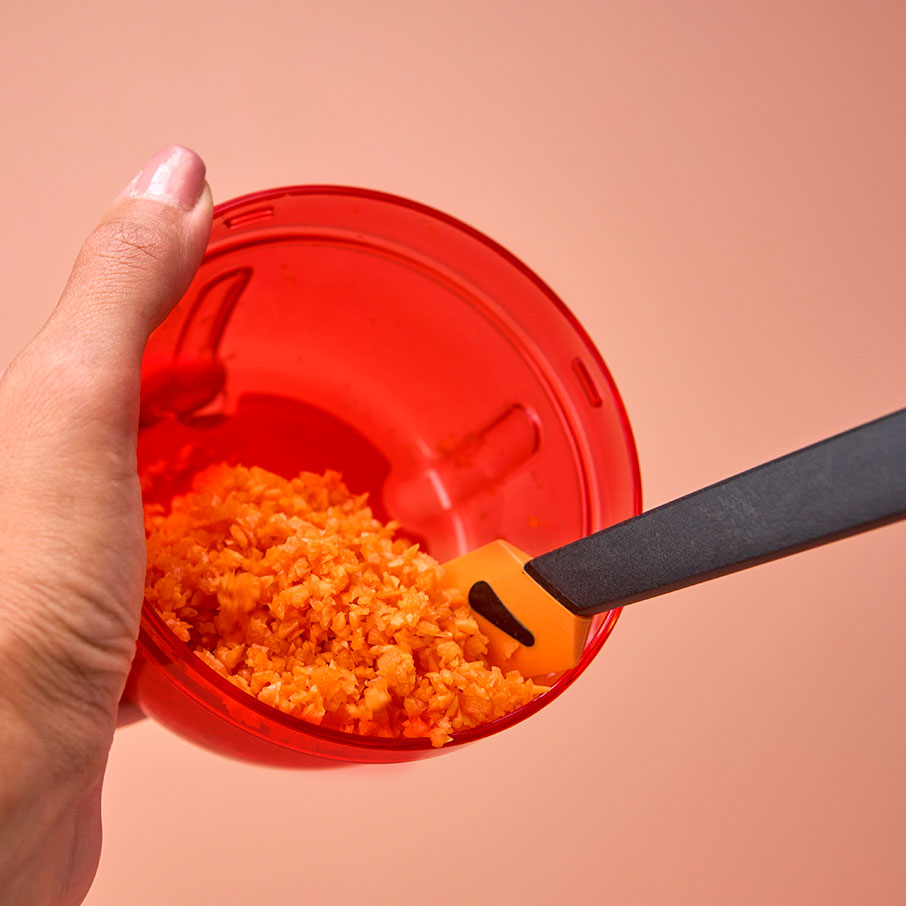 dünner silikonspatel orangenschale tiefschwarz